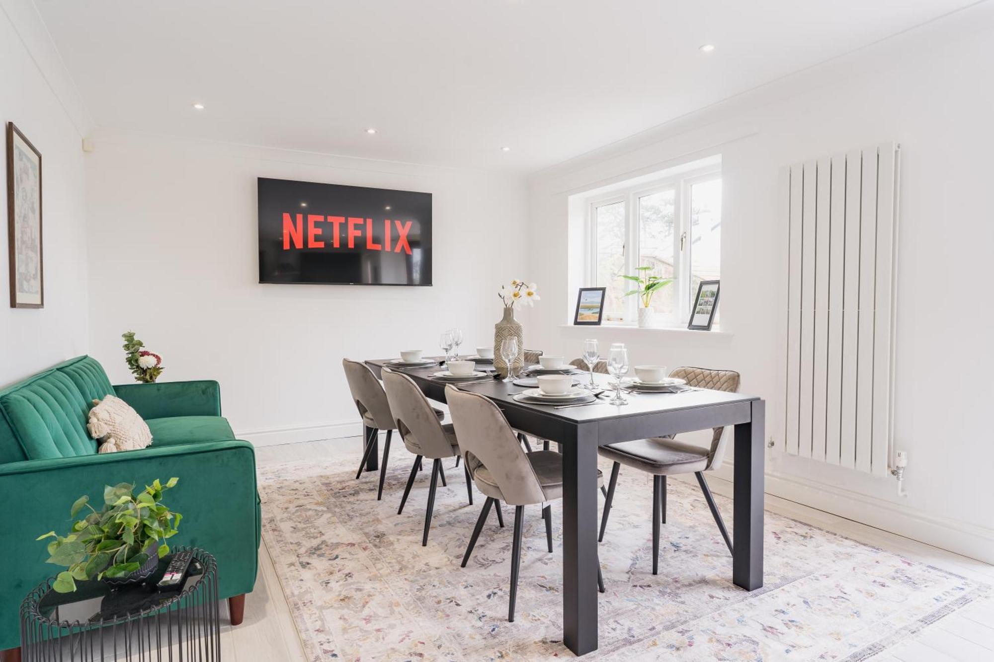 Beautifully Done 5 Bed Barn Conversion In Heswall - Sleeps Up To 10 Экстерьер фото